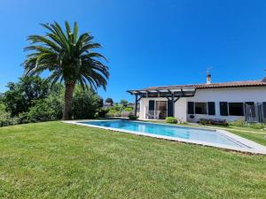Villas Maison avec piscine et terrain de petanque : photos des chambres