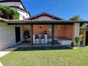 Villas Maison avec piscine et terrain de petanque : photos des chambres
