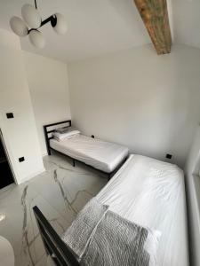 Dworskiego 74, Apartament 2