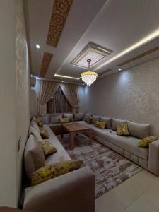 Peaceful Gueliz Retreat