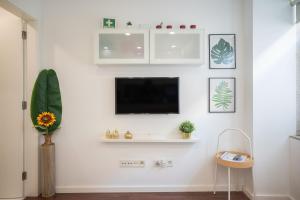 Central Luxury apartment w AC Downtown and Metro