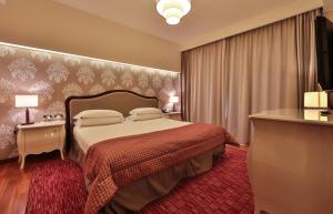 Junior Suite room in UNAHOTELS Expo Fiera Milano