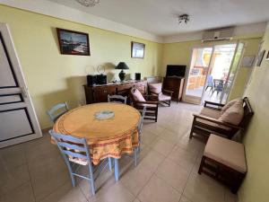 Entre les citronniers et la mer