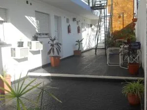 Dennisse Hotel - Antelo