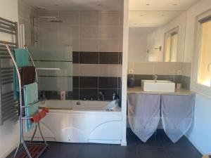 Sejours chez l'habitant Chambre tout confort : photos des chambres