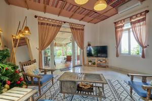 Bamboo Garden House By Hoa