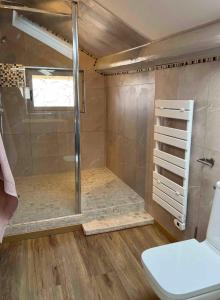 Villas Superbe Villa avec piscine, 4 chambres a Vinassan : photos des chambres
