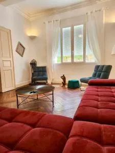 Maison de Maître L Oustal des Halles avec salle de cinéma, billard & Jacuzzi - Saint-Martin-Lalande