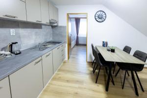 One-bedroom apartment with terrace