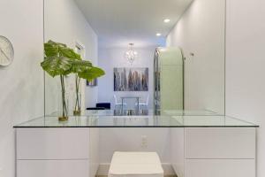 Windsor Lodge Unit 5 close to the beaches Siesta Key