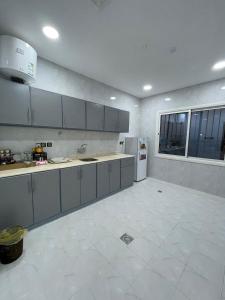 شقق الايام المضيئة المخدومة