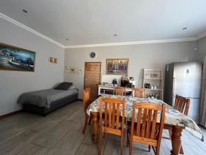 Douwe Cottages