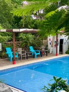 Casona La Carolina - 普罗维登西亚