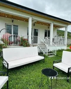 Elly's Event House - Dushetʼi