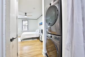 NEW UrbanMiNimalist Condo in OTR with Parking