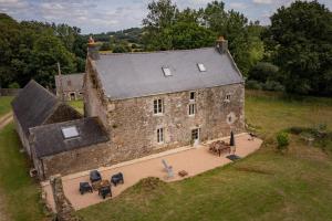 Maisons de vacances Manoir 4 couchages, terrain de tennis etang prive : photos des chambres