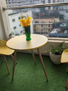 Oakley Apartment- By Tito Homes