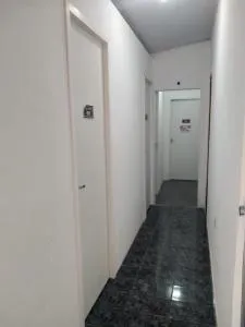 Quarto para 1 pessoa com ventilador - Barreiras