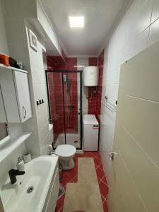 Apartment Saint Tropez Budva, Privatna garaža