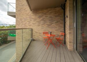 Runway Retreat, close to London Heathrow