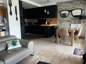 4P, Piscine, Tennis, Wifi, Proche Centre et Plages