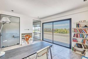 Impresionante casa en la laguna