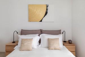 Regalia Suites - Free Parking