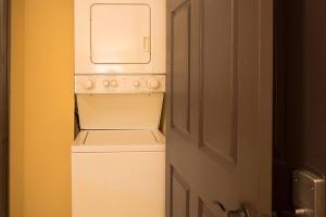 Enjoy the white sand beaches of St Augustine in this 1BD vacation condo