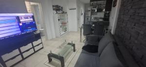 Departamento nuevo incluyendo lavarropa y parrilla a gas