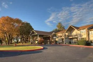 Family Fun on Monkey Island in this resort 2BD con - Monkey Island