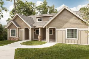 Enjoy the Blue Ridge Mountains in this 2BD condo resort retreat