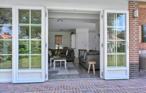 Nice Home In Hoge Hexel With Wifi