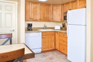 2 Bd Worldmark Canmore Banff Condo