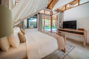 Biệt Thự Bể Bơi (Pool Villa)