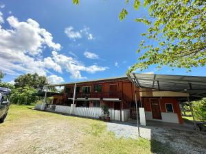 Kampung B&B Homestay