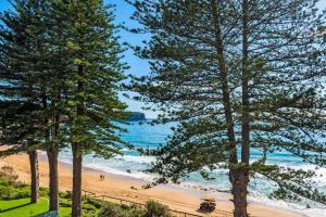 Howth - The Black House by TCC