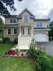 Spacious Luxury House Minutes To DownTown Montreal - Laprairie
