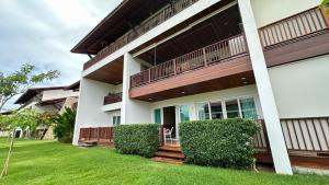 Flat em Carneiros Condomínio Beira-Mar