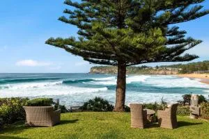 Norfolk Beachfront by TCC - Avalon