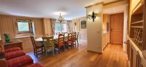 Duplex Luxueux 200m2 Niché sur les Pistes - Paradis Lodge pour 14 Personnes