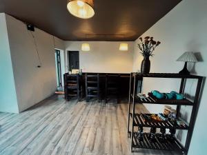 Whisper Stay I The Garden Home