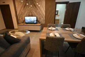 Highland Residence Apartment