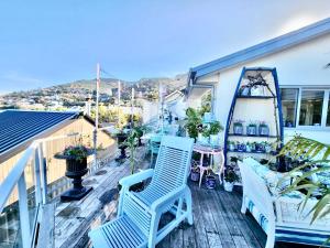 Sea views in luxury at LYTTELTON BOATIQUE HOUSE - 14 km from Christchurch