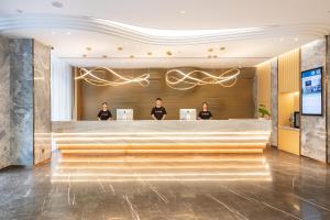 Atour Hotel Shenzhen Nanshan Shili Metro Station