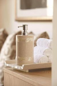 Villa ocean view and apartment Da Nang "Free pick up"