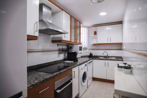 Arena ,Wifi ,Piscinas,Jardines,Gimnasio,Sauna