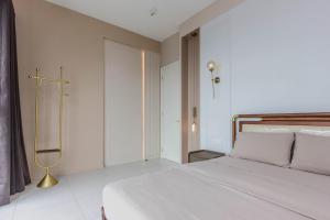 Designer Suites 2BR Apartment in Penang near George Town Self Check-In WiFi Partial Seaview