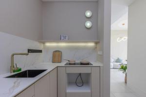 Designer Suites 2BR Apartment in Penang near George Town Self Check-In WiFi Partial Seaview