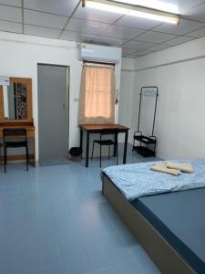 รัตนากร แมนชั่น