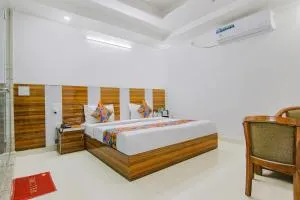 FabHotel GP Royal - Manī Mājra